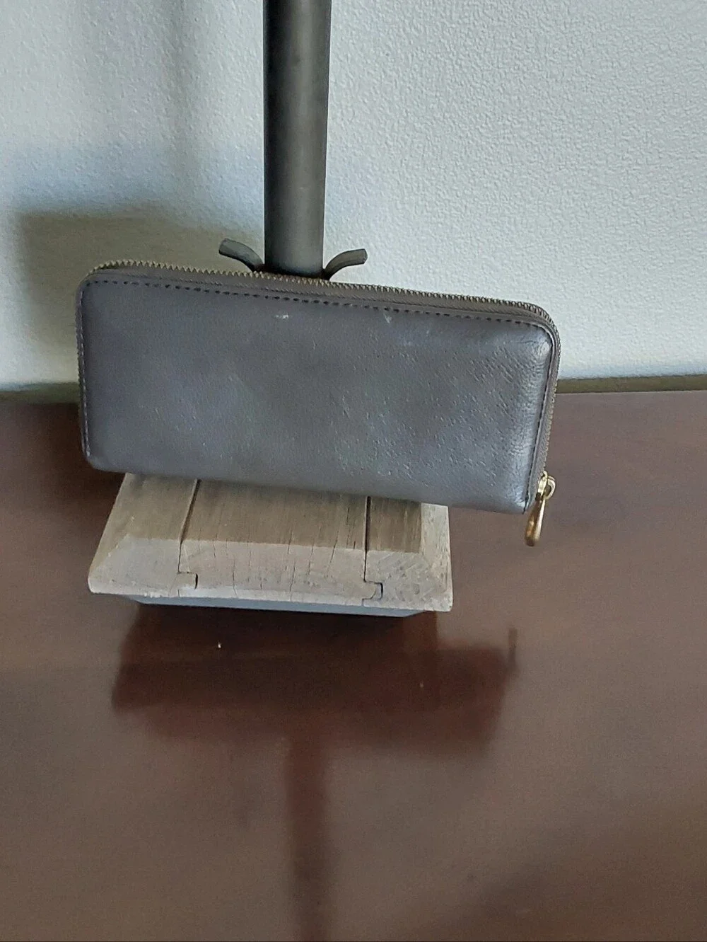 Marc Jacobs Brown Leather‎ Zip Wallet with Gold Logo Plaque